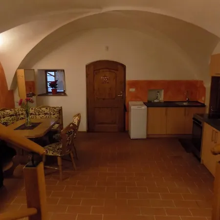 Apartment Latran 15
